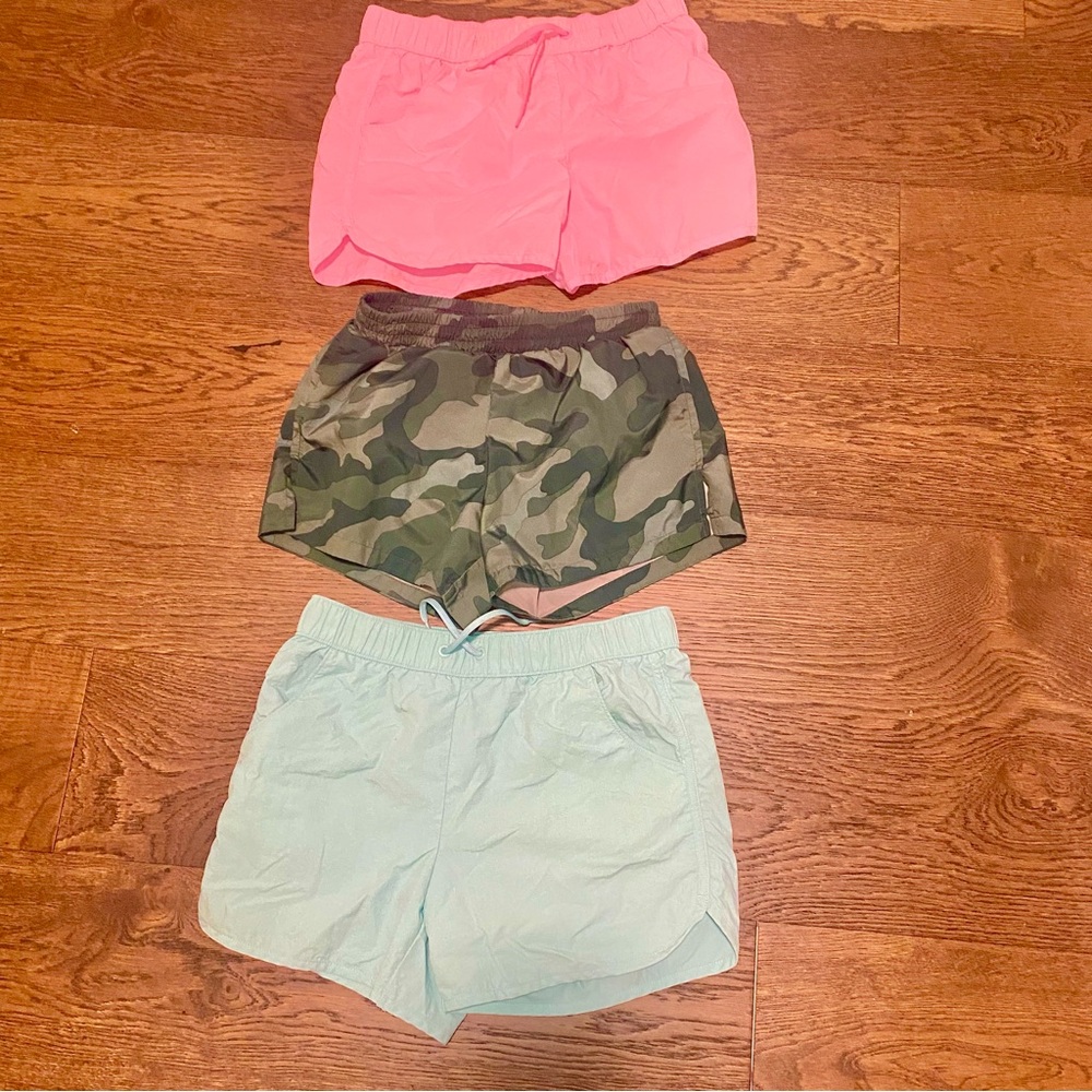 Old Navy Kids Shorts Trio - Pink, Camouflage, Aqua Blue sz 14-16